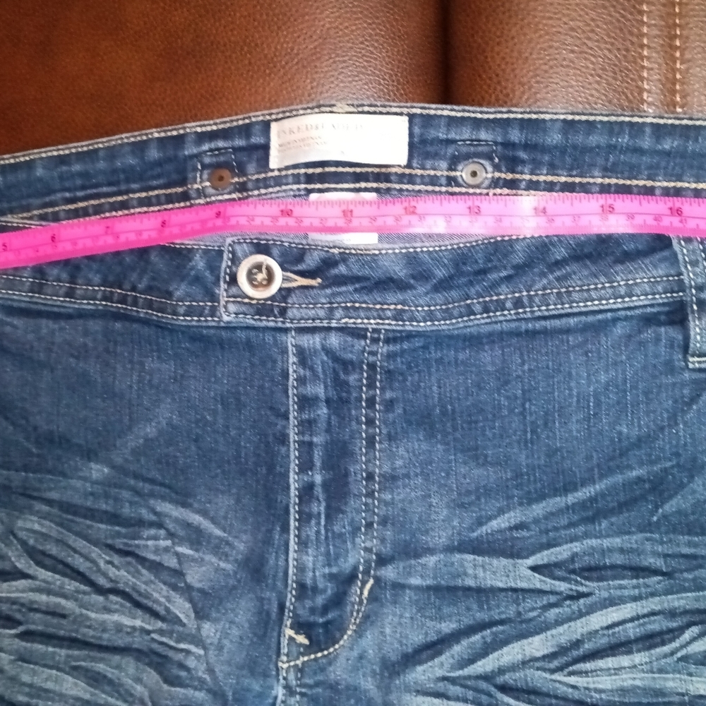 Inked and Faded Jeans - Picture 4 of 7
